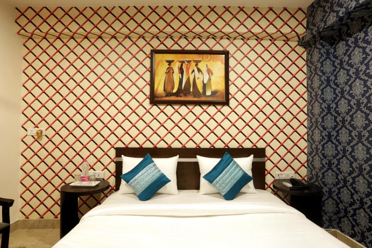 Hotel Green Plaza At Airport Neu-Delhi Exterior foto