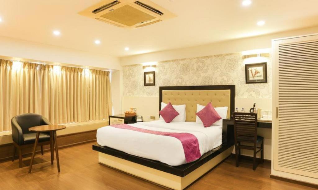 Hotel Green Plaza At Airport Neu-Delhi Exterior foto