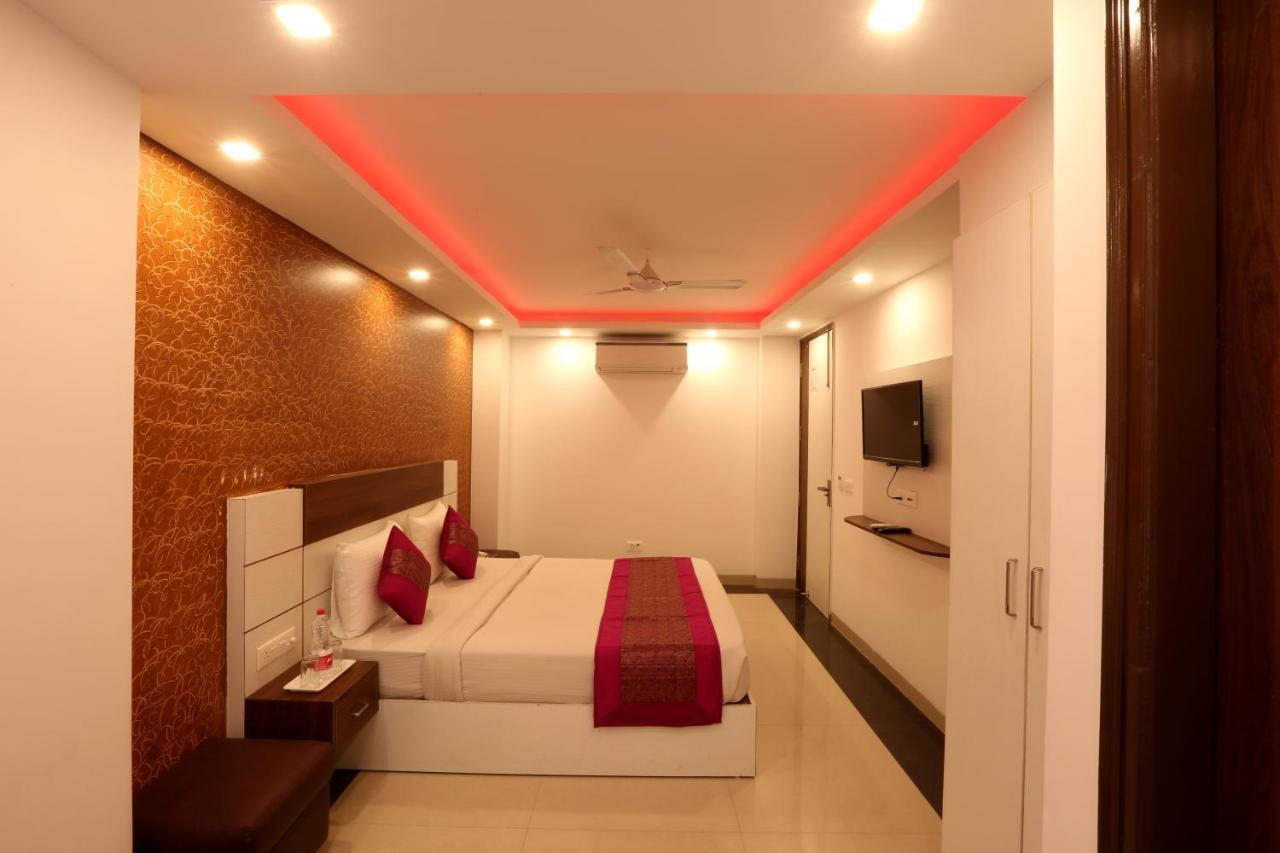 Hotel Green Plaza At Airport Neu-Delhi Exterior foto